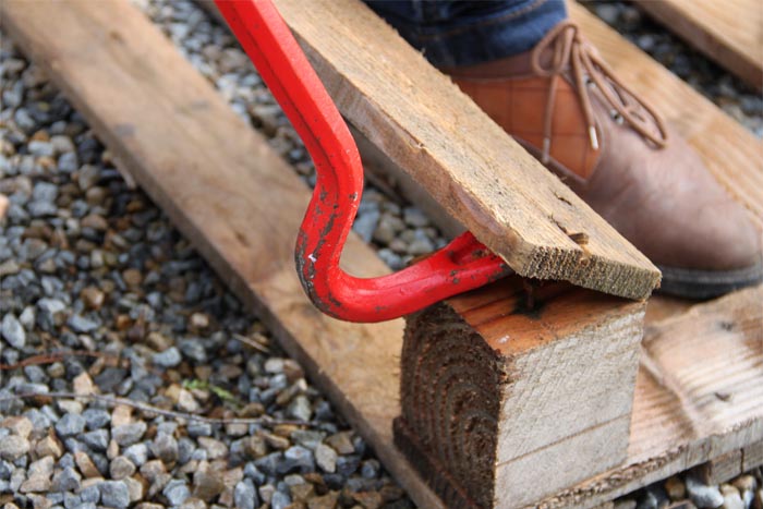 DIY : comment démonter une palette ? nos astuces pour déclouer sans efforts  !