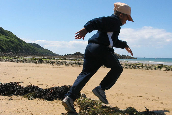 Land art sur la plage