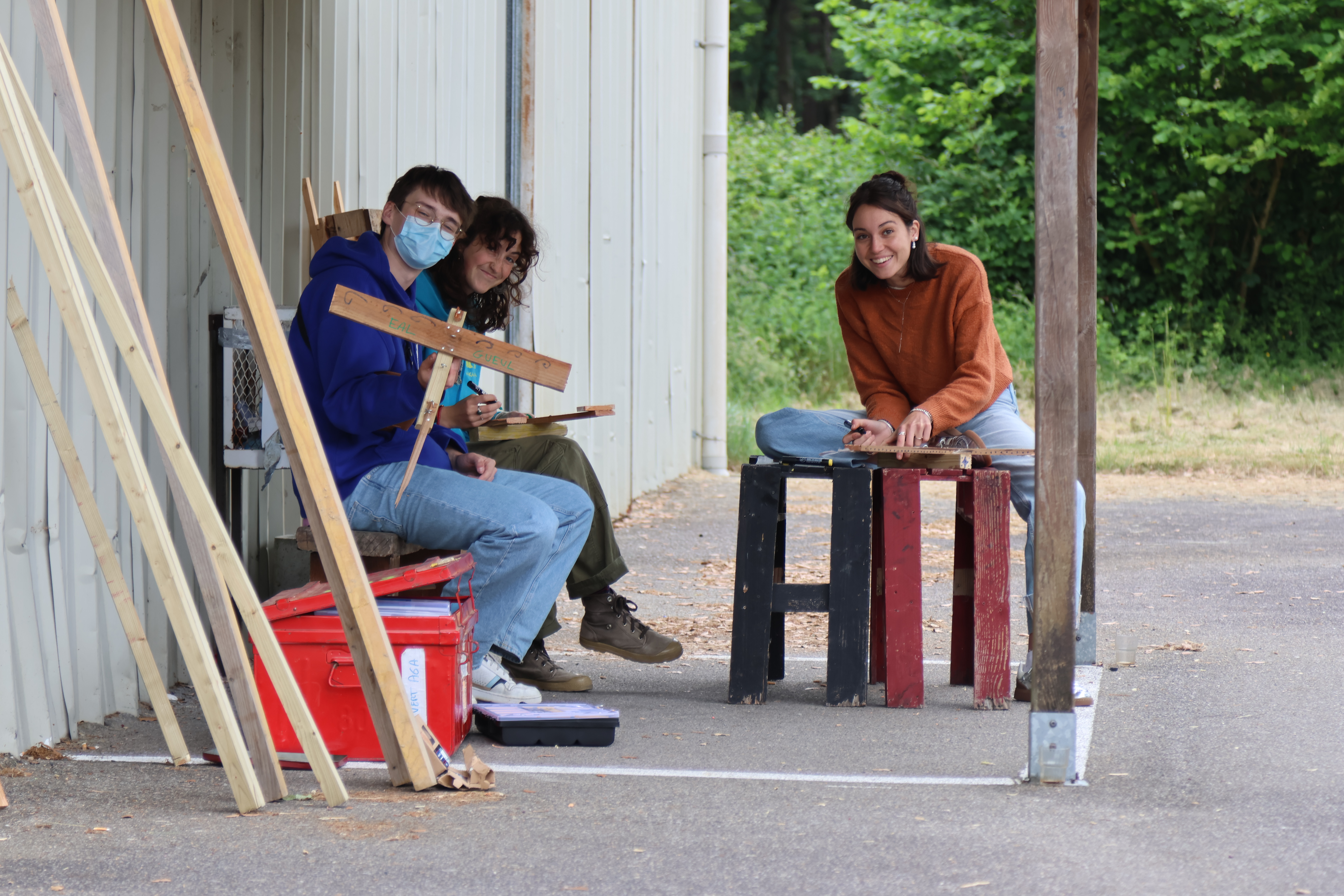 education populaire formation par les pairs atelier bois animation avion