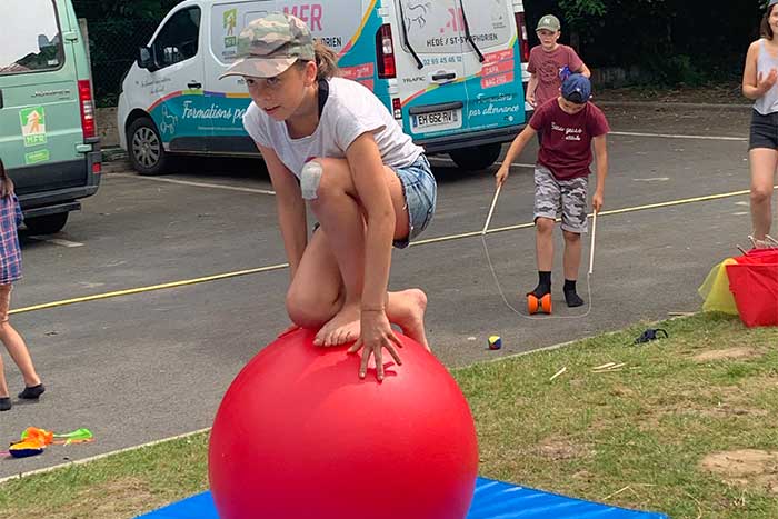 Initiation à la boule d'équilibre