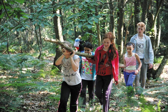 Bivouac en pleine nature dans le champ d'un agriculteur