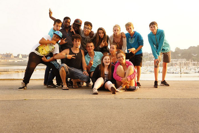  Un groupe de pré-ados en excursion à Saint-Malo