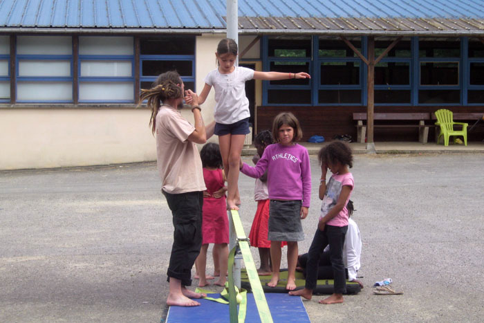 Equilibre sur la slackline